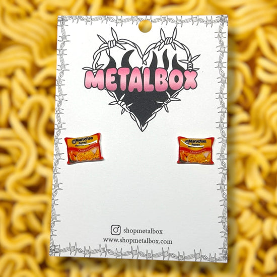 Chicken-flavored noodles resin stud earrings