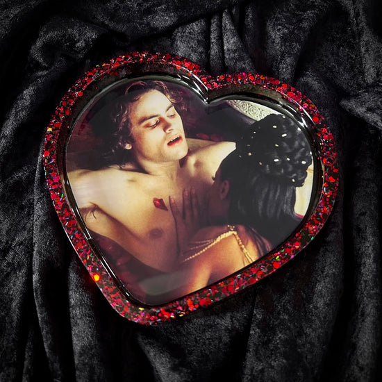 Queen of the Damned Lestat and Akasha bathtub scene heart-shaped resin trinket dish